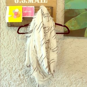 Soft fringe scarf
